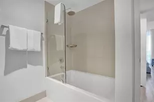 [Address not provided], Hallandale Beach, FL 33009 - Photo 14