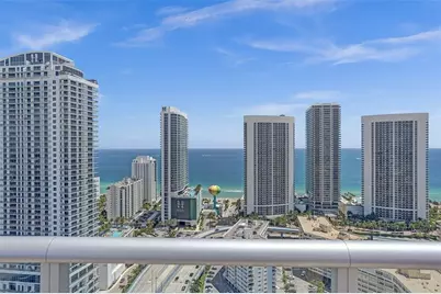 [Address not provided], Hallandale Beach, FL 33009 - Photo 8