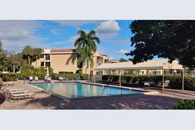 6735 Coral Lake Drive #6735, Pompano Beach, FL 33063 - Photo 2