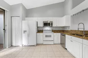 7501 S Aragon Blvd, Sunrise, FL 33313 - Photo 8