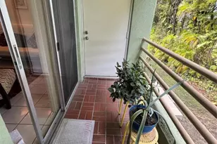 11183 NW 7th St, Miami, FL 33172 - Photo 4