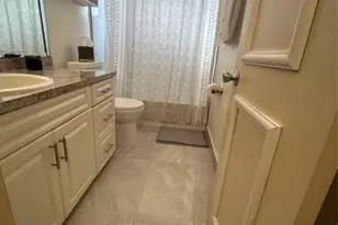11183 NW 7th St, Miami, FL 33172 - Photo 8