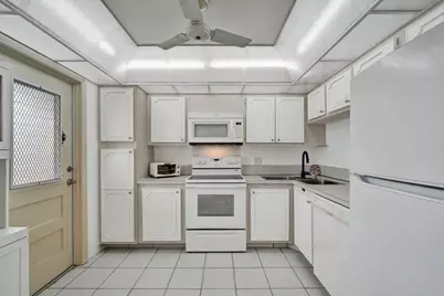 1501 S Ocean Boulevard #301, Pompano Beach, FL 33062 - Photo 10