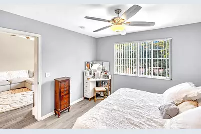 2131 SE 10th Avenue #1117, Fort Lauderdale, FL 33316 - Photo 16