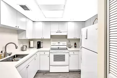 2131 SE 10th Avenue #1117, Fort Lauderdale, FL 33316 - Photo 12