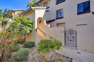 270 Captains Walk, Delray Beach, FL 33483 - Photo 4