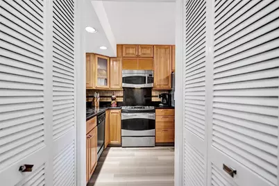 270 Captains Walk #310, Delray Beach, FL 33483 - Photo 12