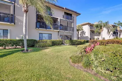270 Captains Walk #310, Delray Beach, FL 33483 - Photo 6