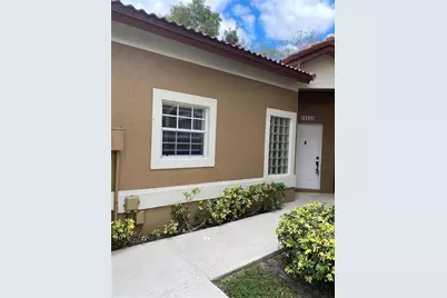 16150 Emerald Cove Road #16150, Weston, FL 33331 - Photo 1