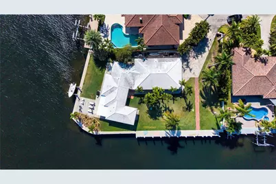 2585 SE 12th Street, Pompano Beach, FL 33062 - Photo 6