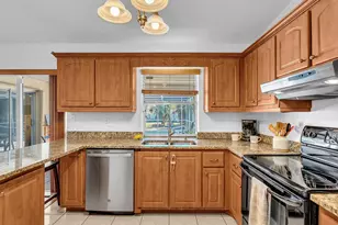 895 NW 87th Ave, Coral Springs, FL 33071 - Photo 24