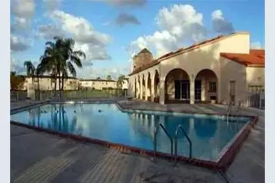 334 SW 86th Avenue #102, Pembroke Pines, FL 33025 - Photo 1
