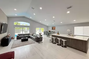 5438 NW 122nd Dr, Coral Springs, FL 33076 - Photo 14