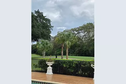 10486 Boca Woods Lane, Boca Raton, FL 33428 - Photo 10