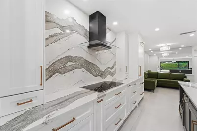 10486 Boca Woods Lane, Boca Raton, FL 33428 - Photo 8