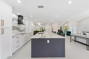 10486 Boca Woods Ln, Boca Raton, FL 33428 - Photo 10