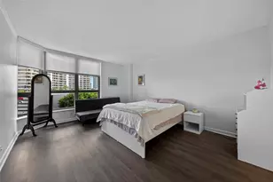 3530 Mystic Pointe Dr, Aventura, FL 33180 - Photo 10