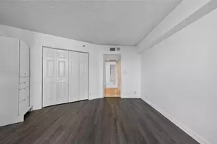 3530 Mystic Pointe Dr, Aventura, FL 33180 - Photo 16