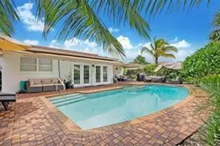 241 SW 13th St, Boca Raton, FL 33432 - Photo 1