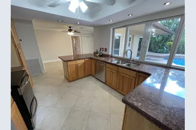 7308 NW 81st Street, Tamarac, FL 33321 - Photo 4