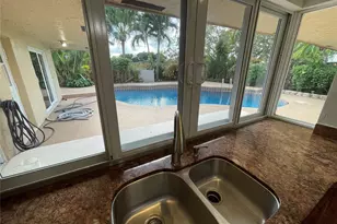 7308 NW 81st St, Tamarac, FL 33321 - Photo 6