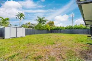 5070 SW 94th Terrace, Fort Lauderdale, FL 33328 - Photo 4