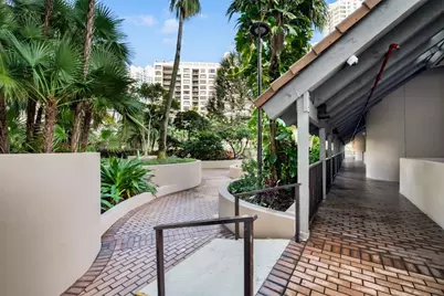 520 E Brickell Key Drive #BH25, Miami, FL 33131 - Photo 40