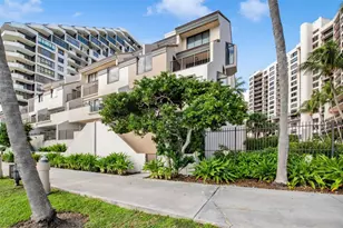 520 E Brickell Key Dr, Miami, FL 33131 - Photo 4