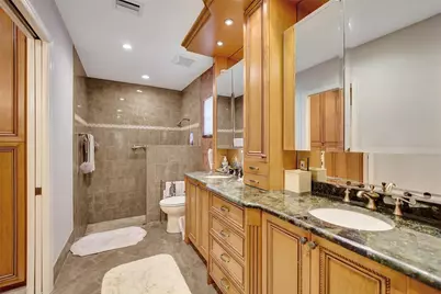 9600 Conch Shell Manor, Plantation, FL 33324 - Photo 18