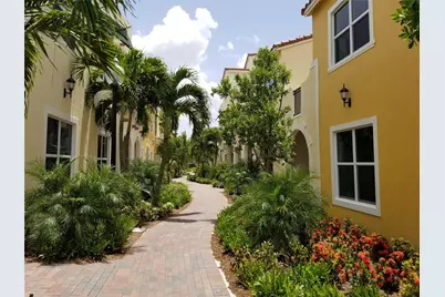 1741 NW 124th Place, Pembroke Pines, FL 33028 - Photo 1