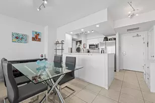 347 N New River Dr, Fort Lauderdale, FL 33301 - Photo 2