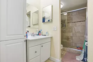 5218 NE 6th Ave, Oakland Park, FL 33334 - Photo 10