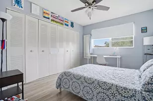 5218 NE 6th Ave, Oakland Park, FL 33334 - Photo 4
