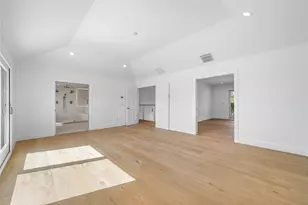 8 Leeward Cir, Jupiter, FL 33469 - Photo 16