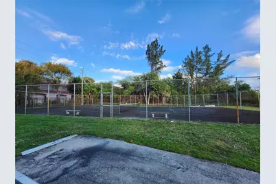 3027 E Missionwood Lane #B, Hollywood, FL 33025 - Photo 6