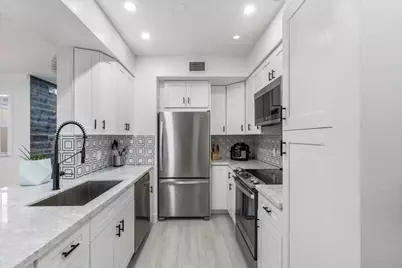 2452 Centergate Drive #203, Miramar, FL 33025 - Photo 10