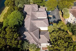 2452 Centergate Dr, Miramar, FL 33025 - Photo 32