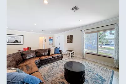 370 SE 12th Avenue, Pompano Beach, FL 33060 - Photo 16