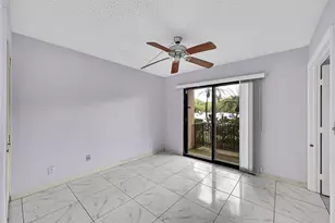 2206 S Cypress Bend Dr, Pompano Beach, FL 33069 - Photo 20