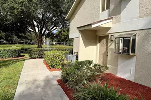 117 Gardens Dr, Pompano Beach, FL 33069 - Photo 1