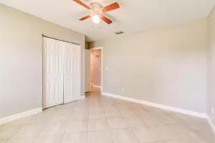 332 NE Cullman Ct, Port Saint Lucie, FL 34983 - Photo 24