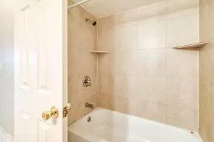 332 NE Cullman Ct, Port Saint Lucie, FL 34983 - Photo 18