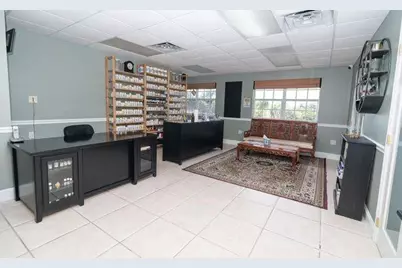 1732 NE 26th Street #202, Wilton Manors, FL 33305 - Photo 10