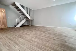 701 N Pine Island Rd, Plantation, FL 33324 - Photo 4