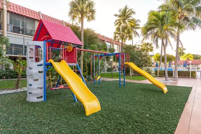 777 S Federal Hy #811-d, Pompano Beach, FL 33062 - Photo 22