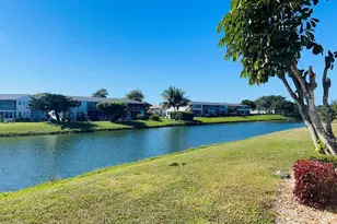 85 Northampton, West Palm Beach, FL 33417 - Photo 2