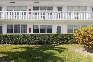 85 Northampton, West Palm Beach, FL 33417 - Photo 4