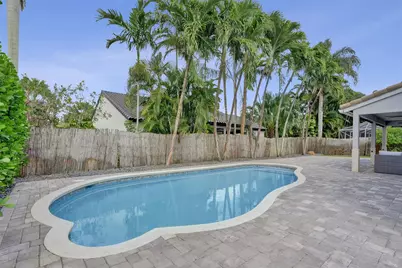 19321 NW 10th Street, Pembroke Pines, FL 33029 - Photo 2