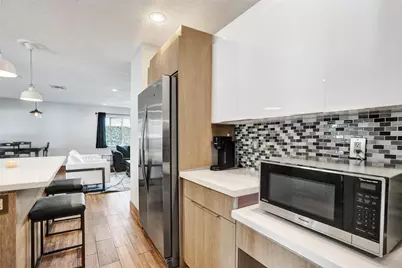 19321 NW 10th Street, Pembroke Pines, FL 33029 - Photo 14