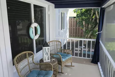 5456 NE 3rd Terrace, Oakland Park, FL 33334 - Photo 4